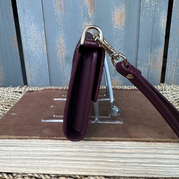 Kate Spade Laurel Way Glitter iPhone Wristlet Deep Plum NWOT - Picture 6 of 15